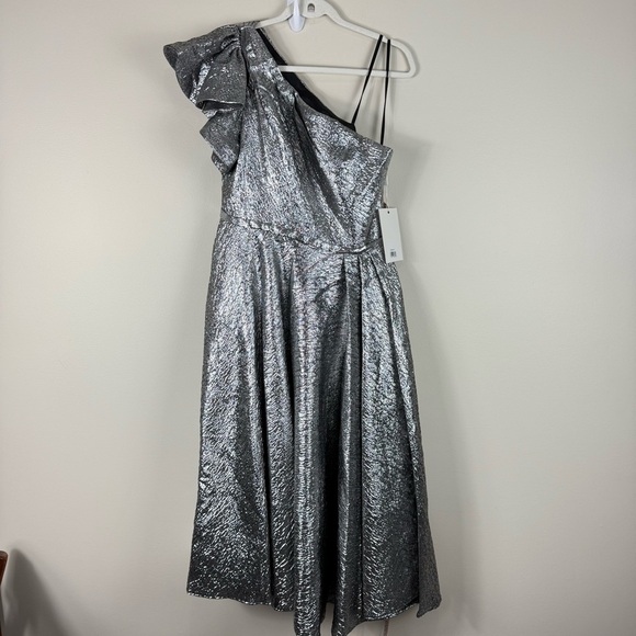 Mac Duggal 67906 Sequin Asymmetrical Ruffle Tiered Gown Women 10 Silver Dress - Picture 2 of 11